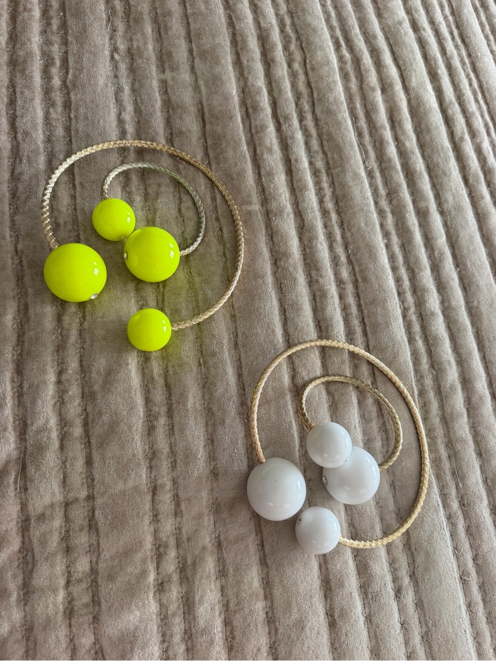 Gold Necklace and Bracelet Set with Neon Yellow and White Bead Accents